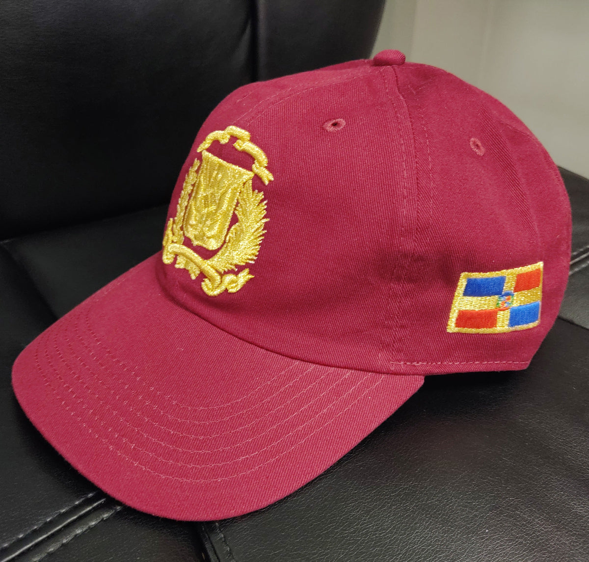 Escudo Republica Dominicana - Dominican Maroon / Metallic Gold Shield Dad Hat