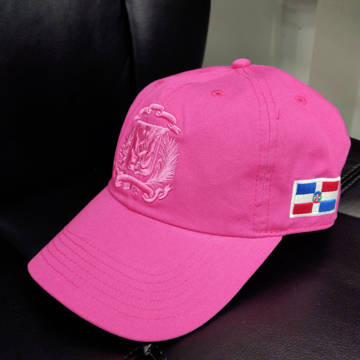 Escudo Republica Dominicana - Dominican Shield Pink / Pink Color Dad Hat
